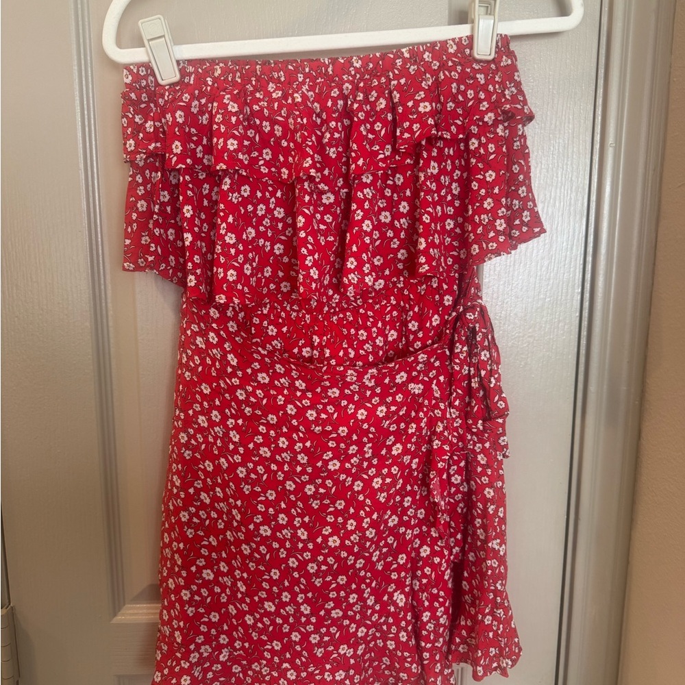 Vici Red strappes Floral Off-Shoulder Dress